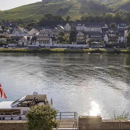 Ferienschloesschen Hotel Zell